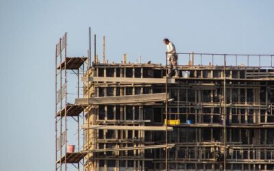 Actividades de riesgo en el sector de la construcción en España susceptibles de generar responsabilidad penal (ii): delitos contra los derechos de los trabajadores. UTE