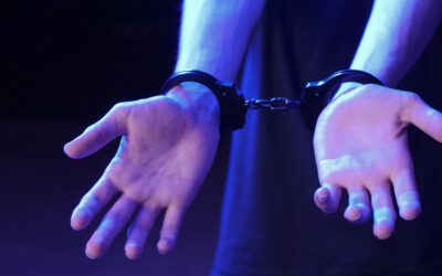 Absueltos de un delito de receptación por falta absoluta de pruebas.